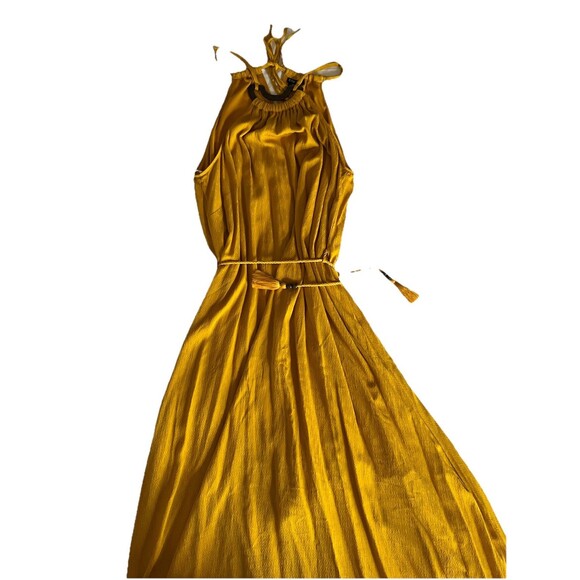 City Chic Halter Neck Maxi Fearless Size 18 NWT Zinnia Yellow Fall Color - Picture 2 of 9